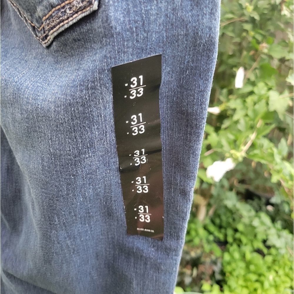 Silver Jeans - Picture 11 of 13